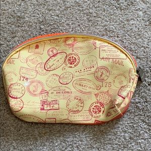 Cosmetic bag